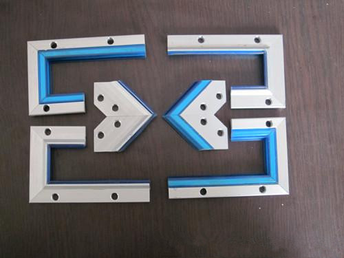 ��܉��м��